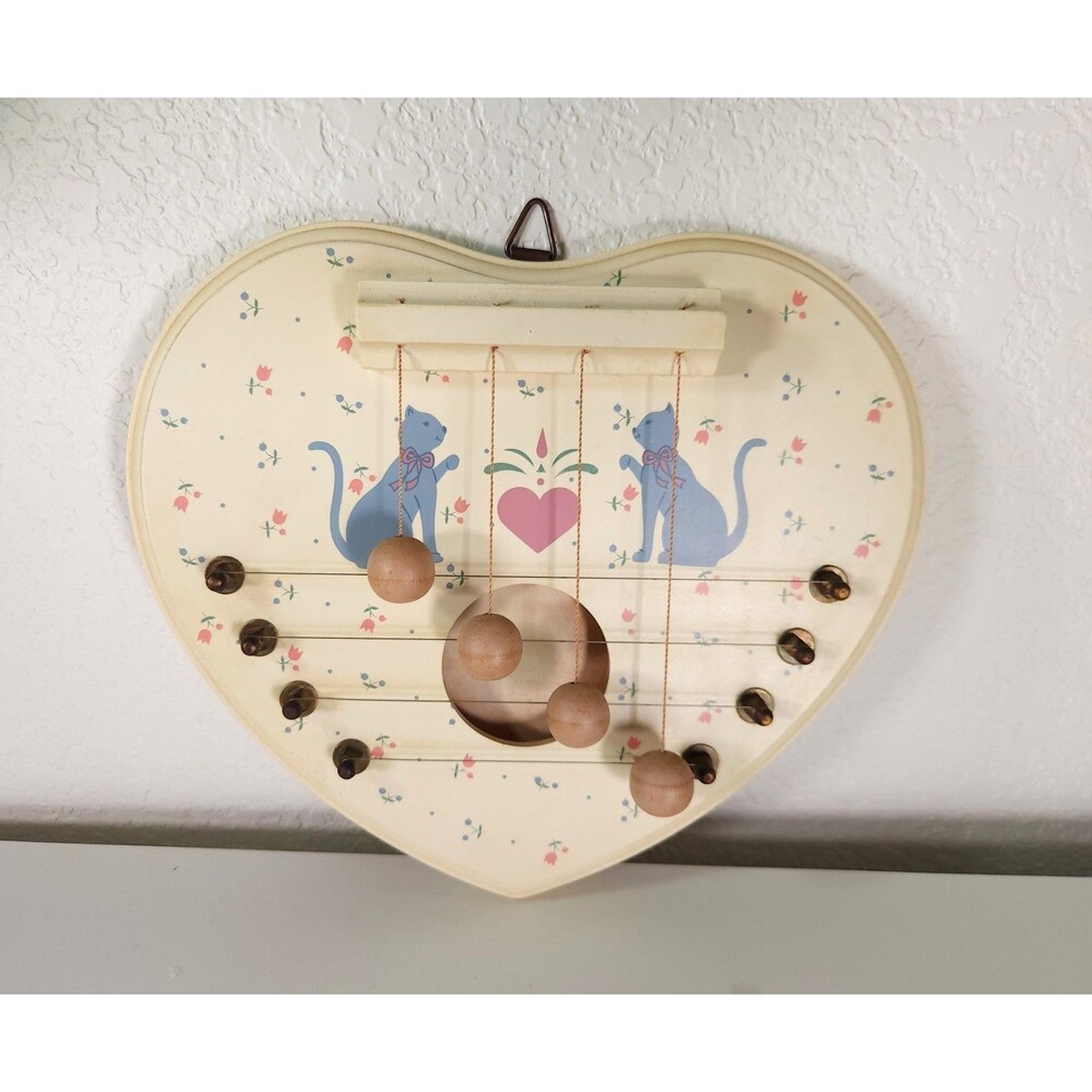 Country Cats Pink Heart Wooden Heart Door Wall Harp / Chime Folk Art Country 90s